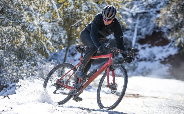 GIRO WINTER アパレル(春秋冬の3シーズン対応)に注目!